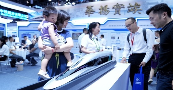 Strength of China's railways showcased at Modern Railways exhibition