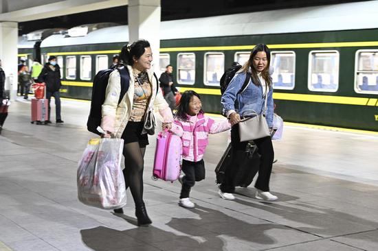 2024 Spring Festival travel rush begins