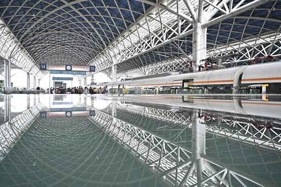 Intercity rails in Guangdong begin trial operations