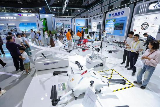 Low-altitude economy zone attracts visitors at ongoing CICPE