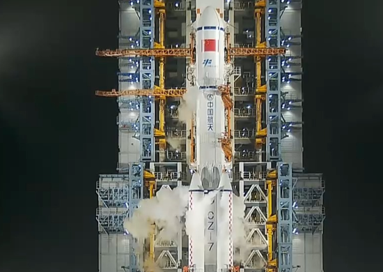 Tianzhou-8 cargo craft re-enters atmosphere